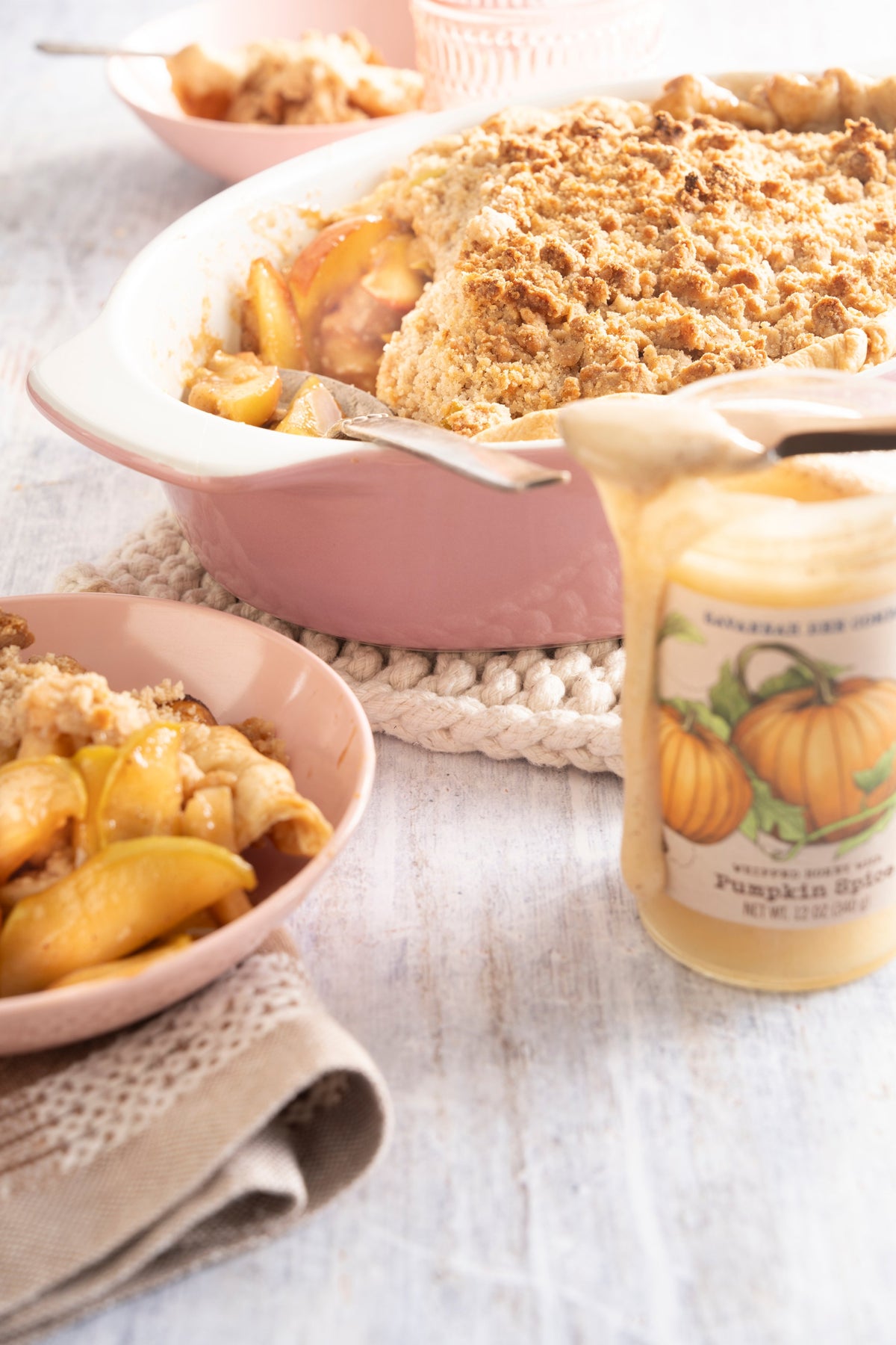 Deep Dish Apple Crumble Pie