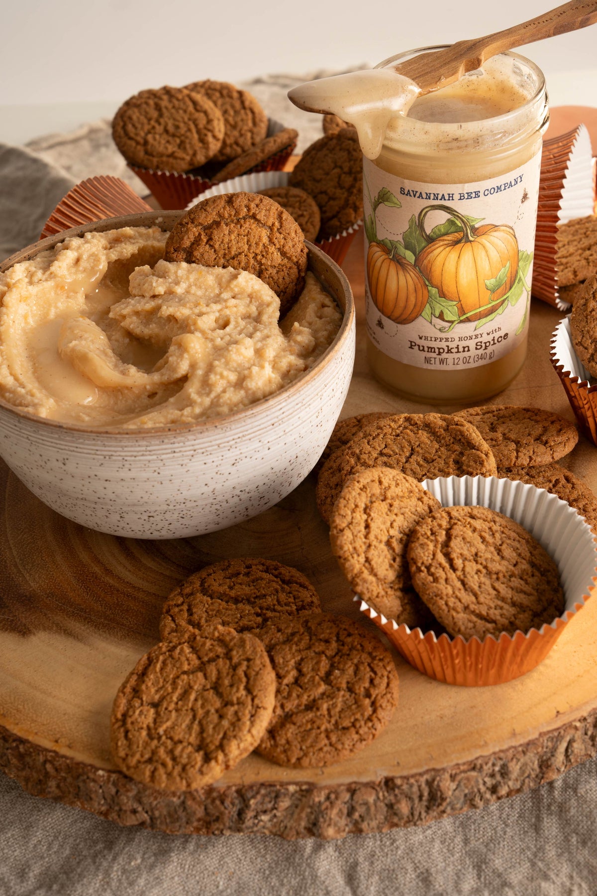 Pumpkin Spice Cannoli Dip